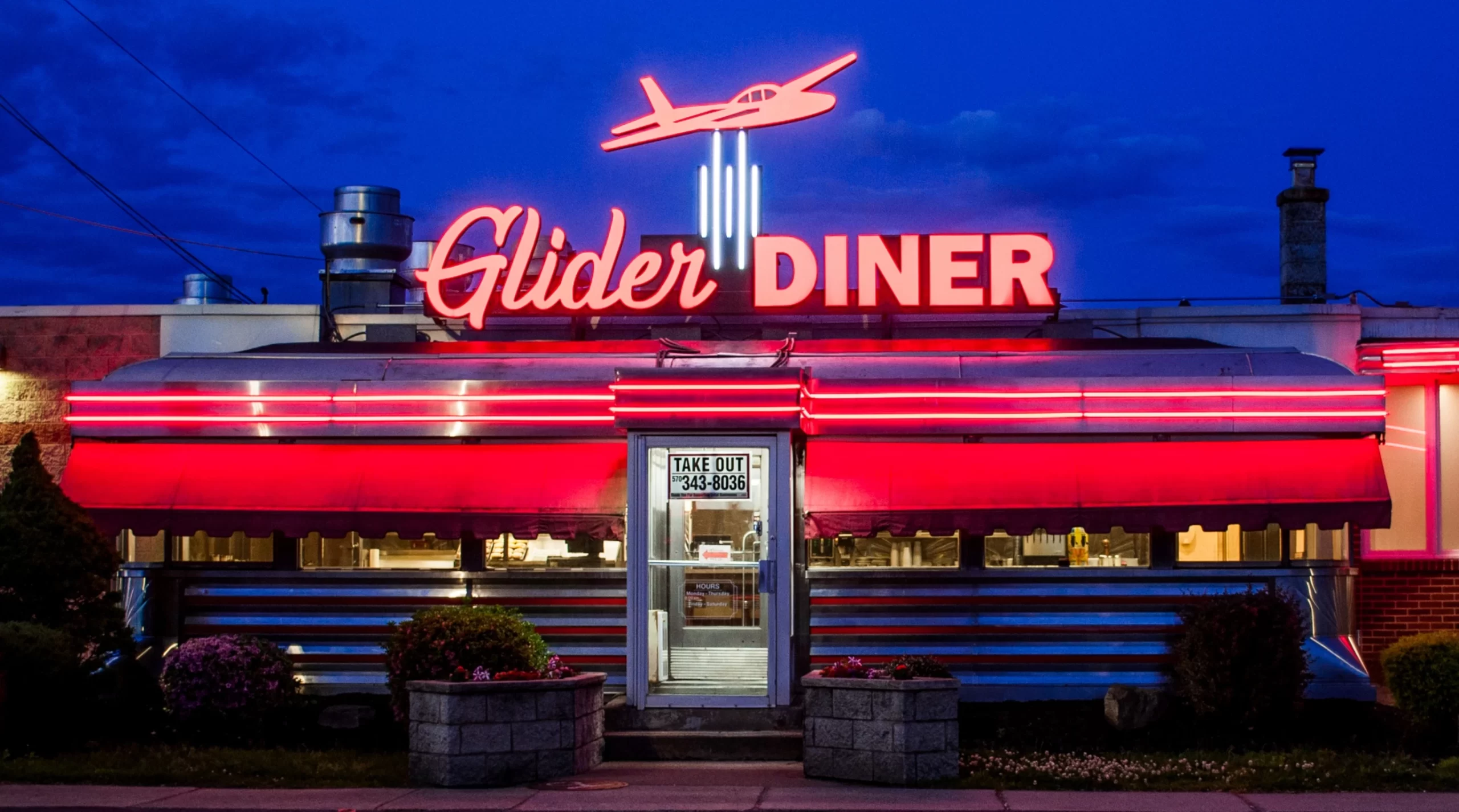 Glider Restaurant McLine Studios
